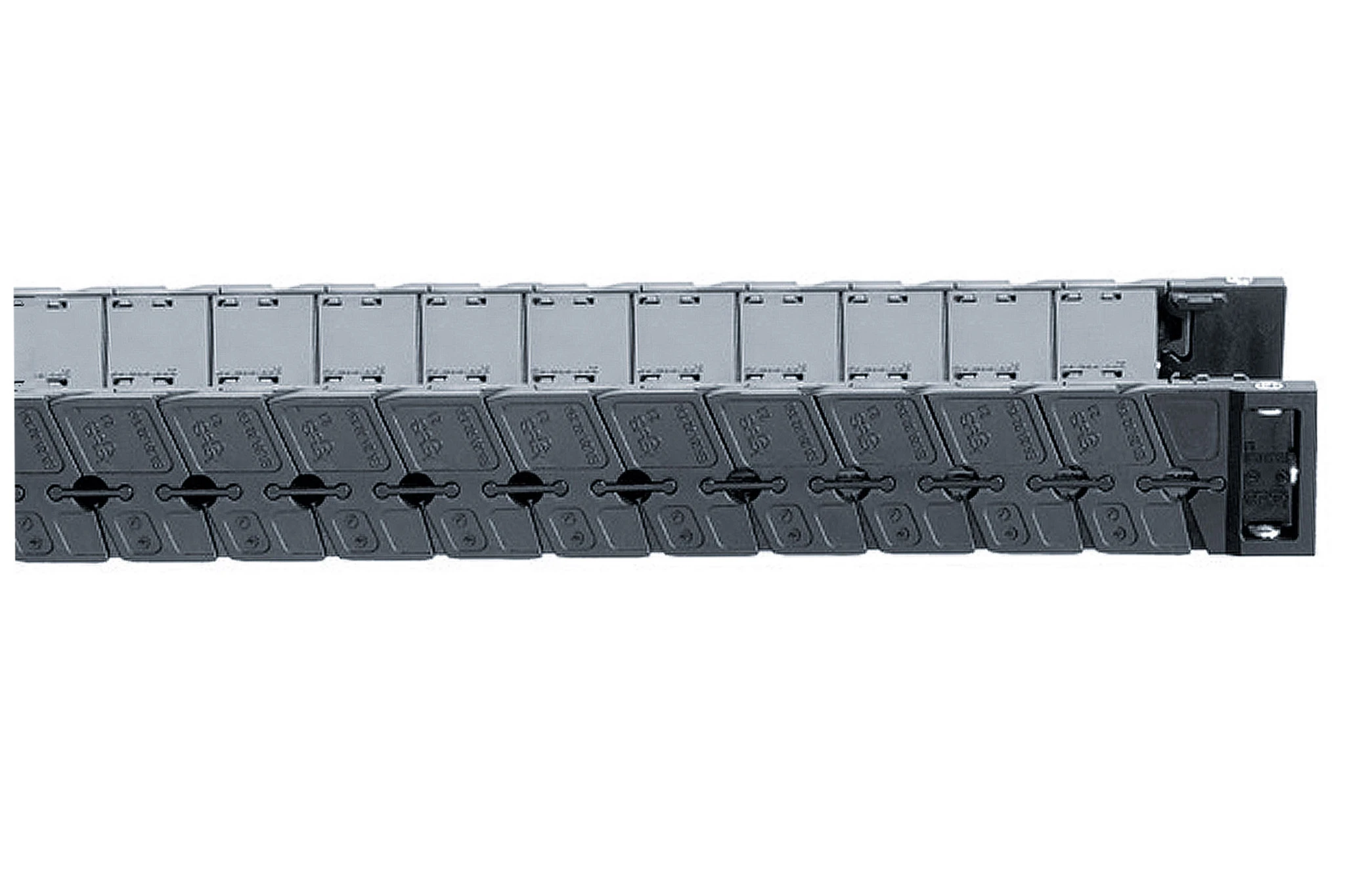 ■igus エナジーチェーン ケーブル保護管 52リンク 3400.250.200.052L(1939289)[法人・事業所限定][外直送元] イグス エナジーチェーン ケーブル保護管 82リンク 2700.10.125.0-82L