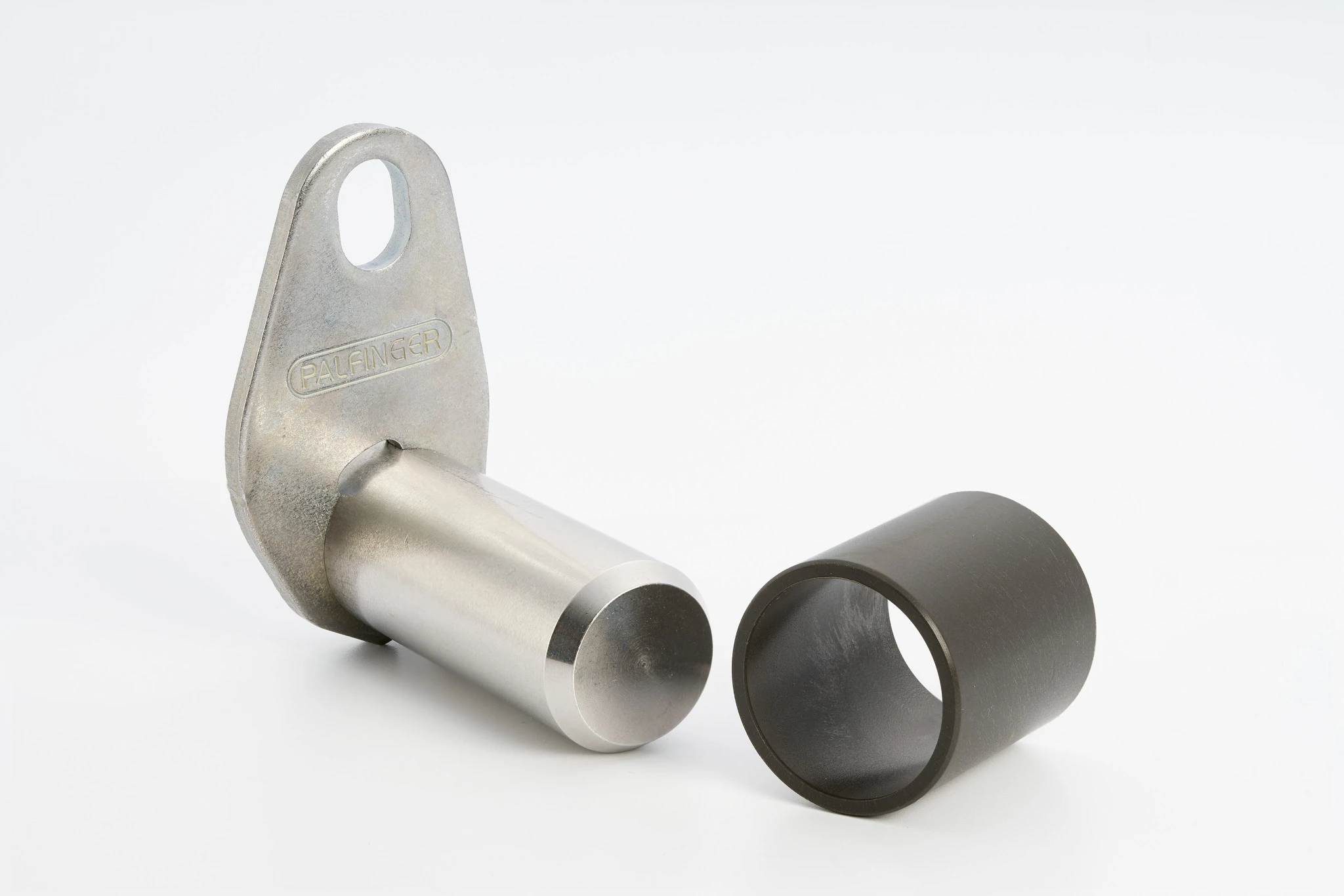 MBB Palfinger 和 iglidur® Q290 的不銹鋼螺栓 