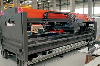 Laser cutting machine