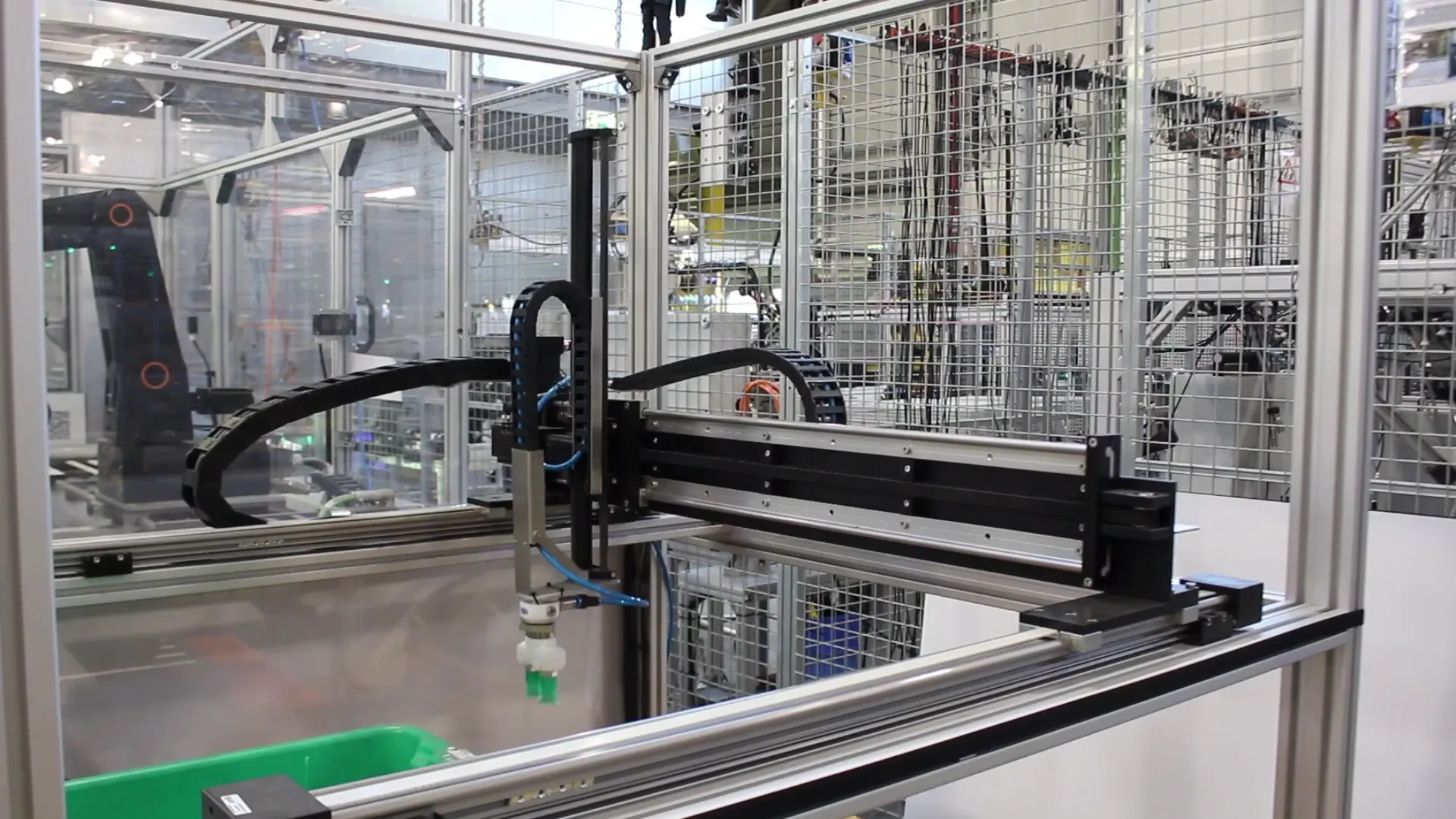 lca-gluing-and-dosing-application-igus-I