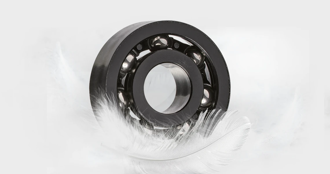 Lightweight ball bearings made of plastic