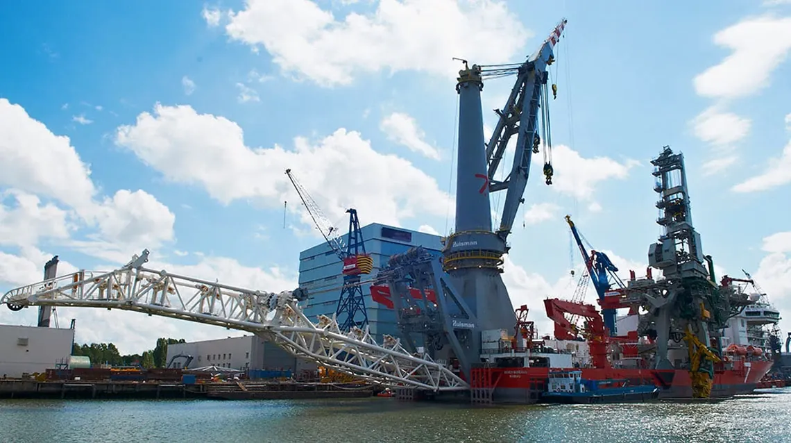 offshore crane