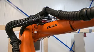 robot cable management