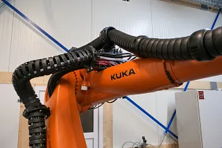 robot cable management