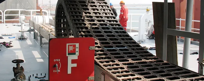 plastic-energy chain for cable routing on 2000HP Jack Up Rig