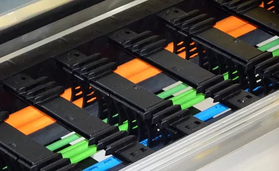 autoglide crossbars of the profile rol e-chain®