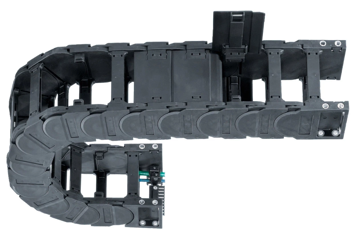 Chaîne porte-câbles E4/4