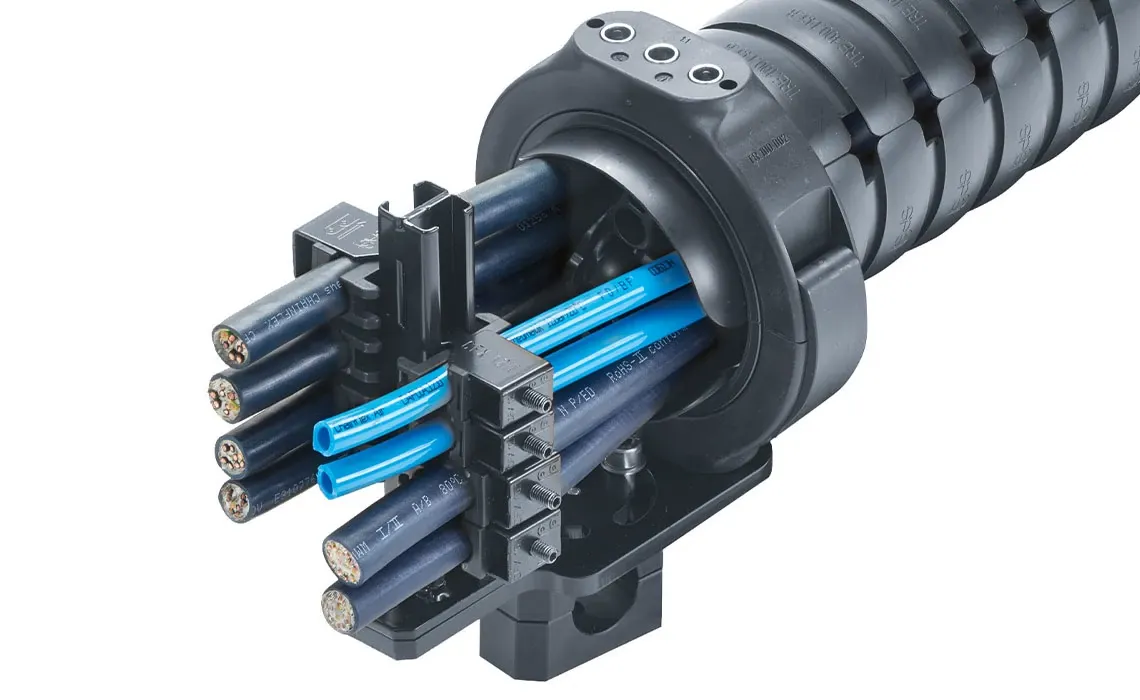 Heavy duty connection for Axis 6