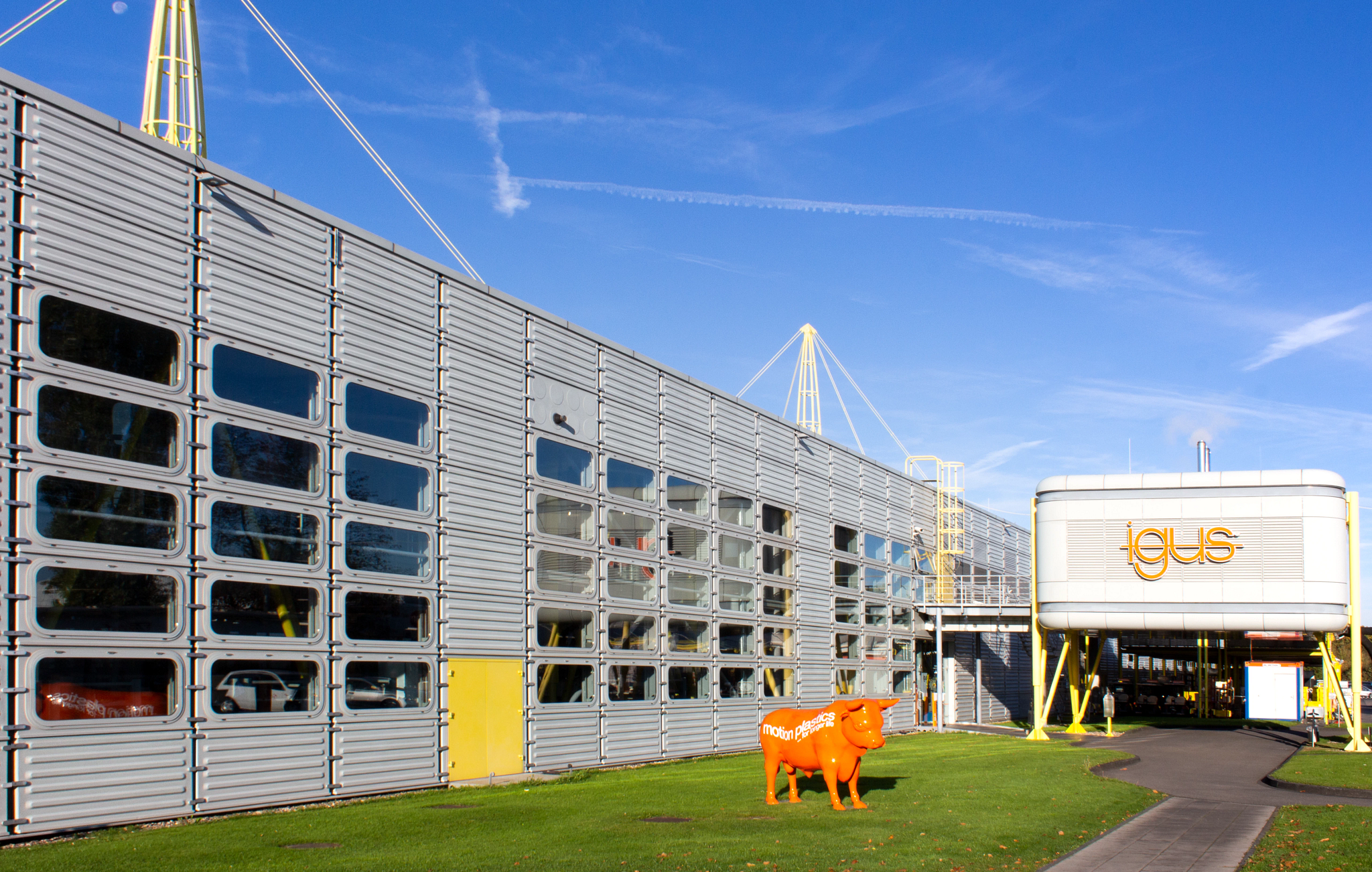 Factory tour at igus in Cologne