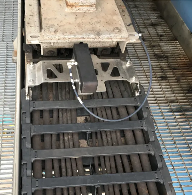 i.Sense EC.B mounted on the crane