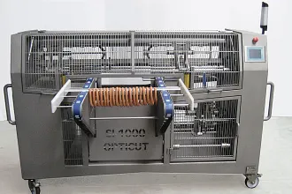 Sausage cutting machine
