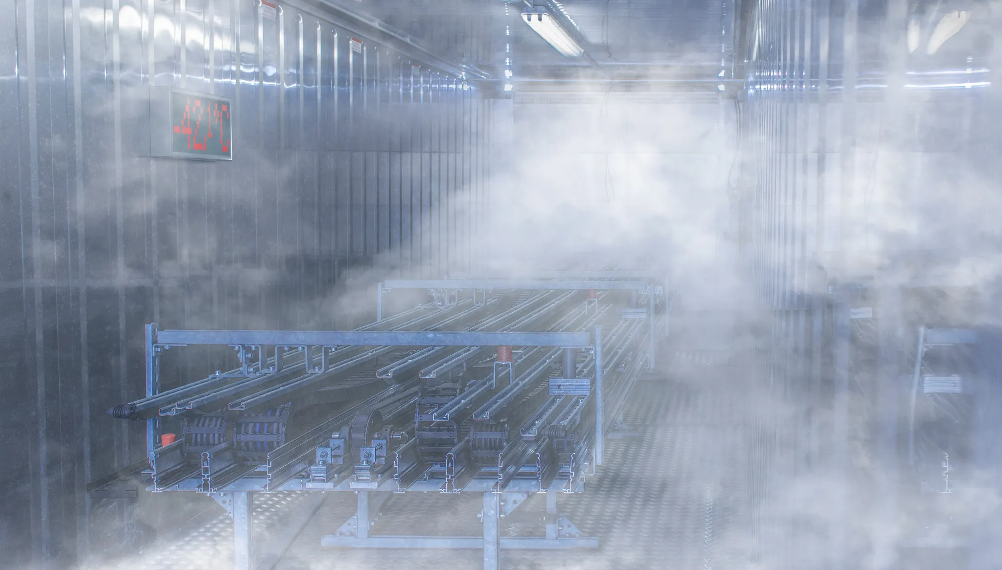 igus® Cold chamber - e-chain® and chainflex®® - test series at -40°C to +60°C possible