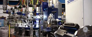 Macchina transfer rotativa con pressa