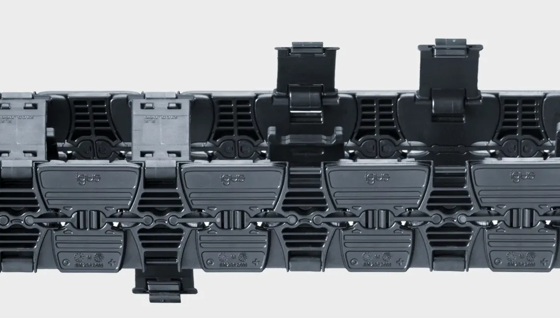 Chaîne porte-câbles E6