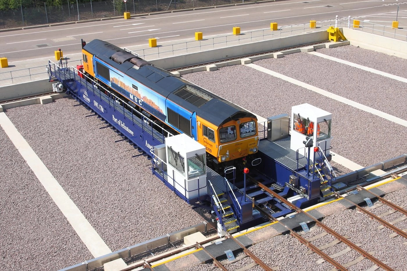 Traverser with igus energy chain basic flizz