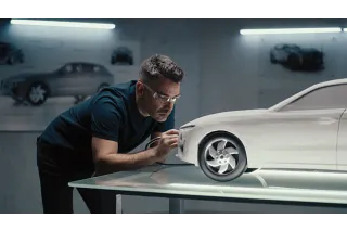 Engineer in prototype production