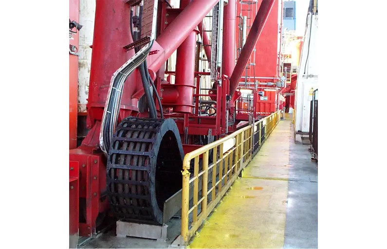 Chain And Rope Offshore Riser Risers on drill ships | Semi-submersibles | Drilling platforms