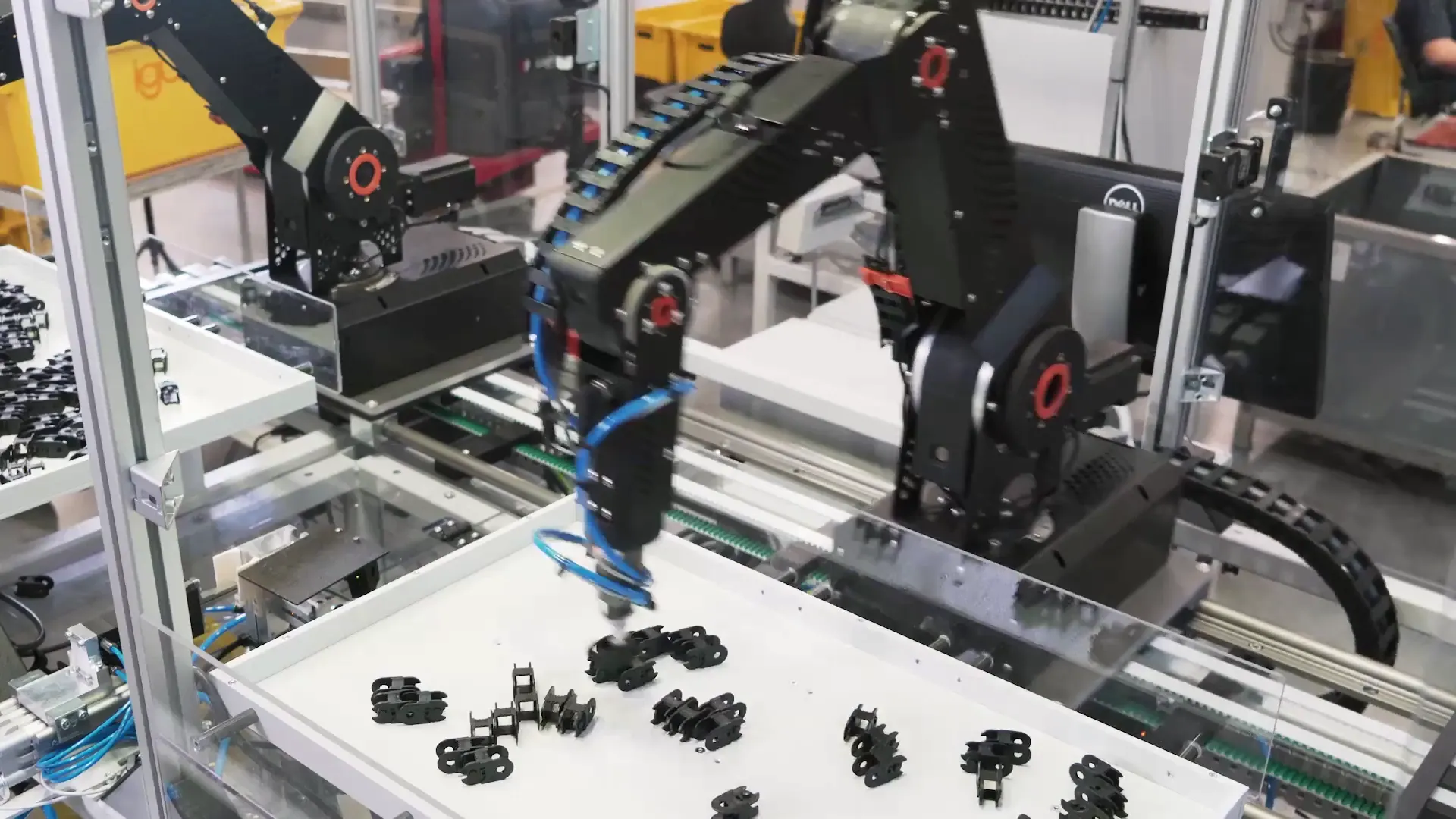 lca-gluing-and-dosing-application-igus-III