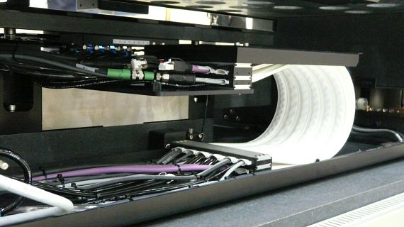 Plochý kabel e-skin flat v automatizační technologii