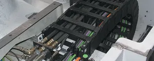 Energy chain with chainflex cables