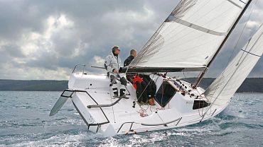 igubal KARM rod end in sailing boat Seascape 24