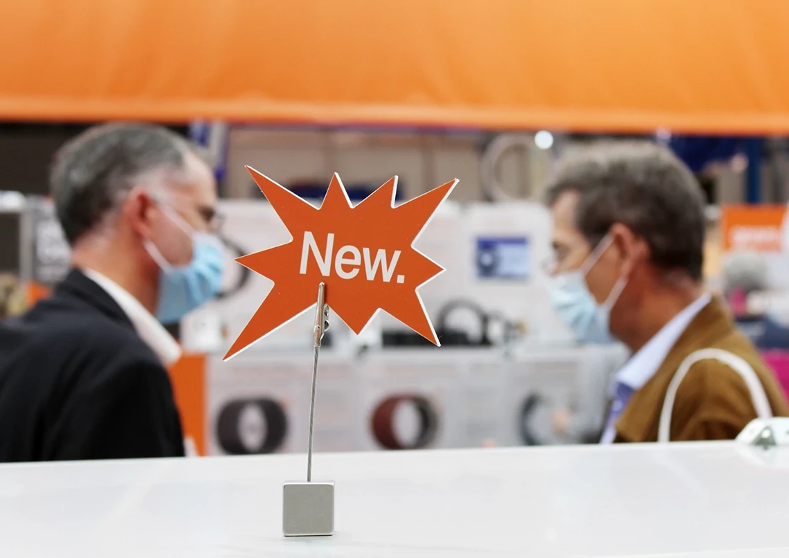 Schutz durch Masken auf Präsenzmessen