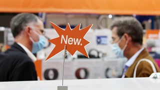 Schutz durch Masken auf Präsenzmessen