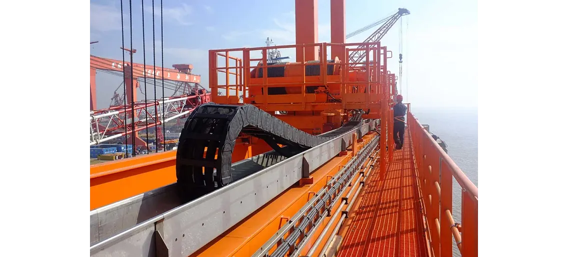 Chain And Rope Offshore Riser Risers on drill ships | Semi-submersibles | Drilling platforms