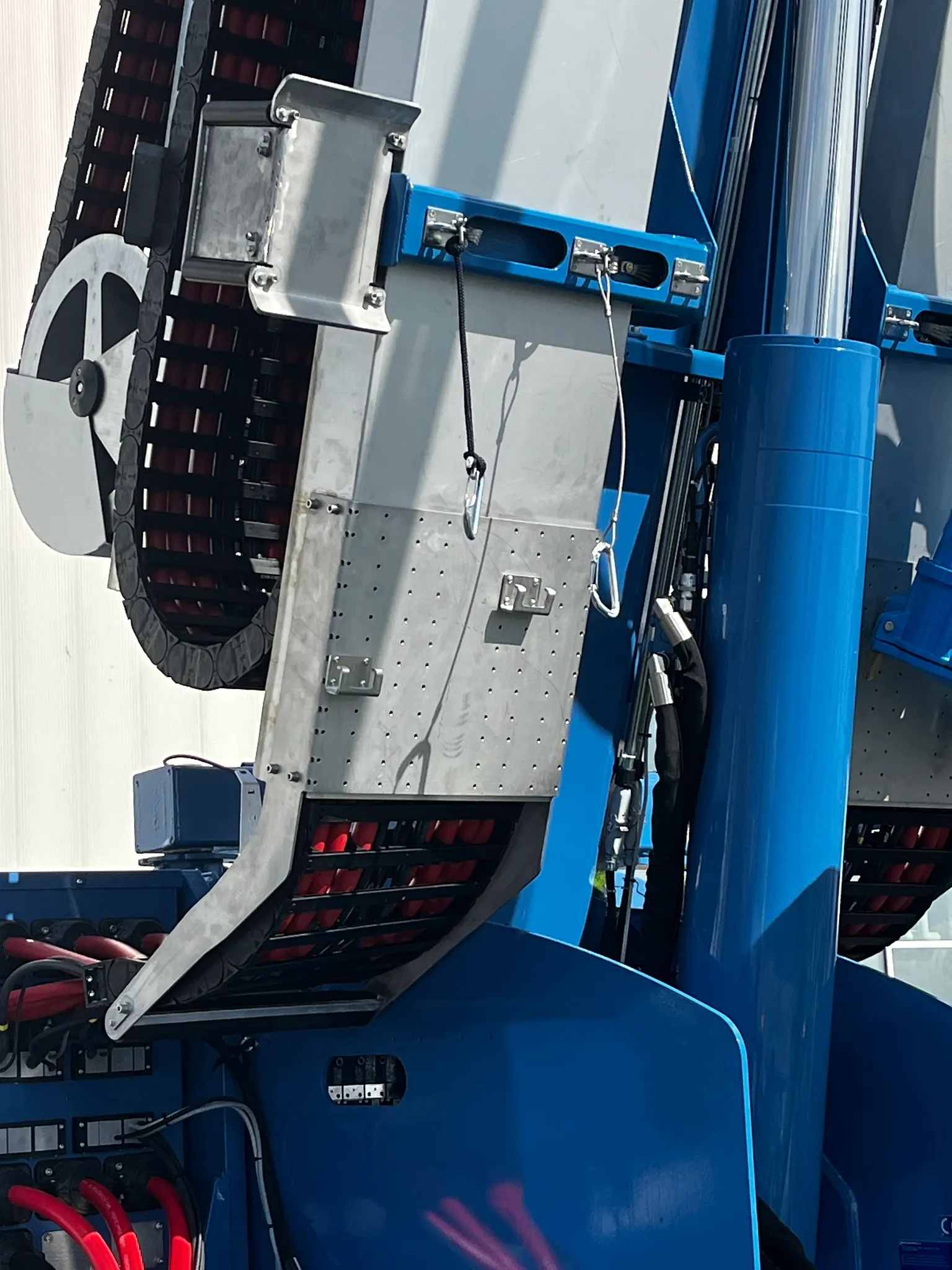 Energieketten am Übergabefahrzeug