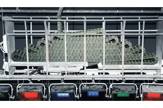 E4/4 energy chain cable carrier system