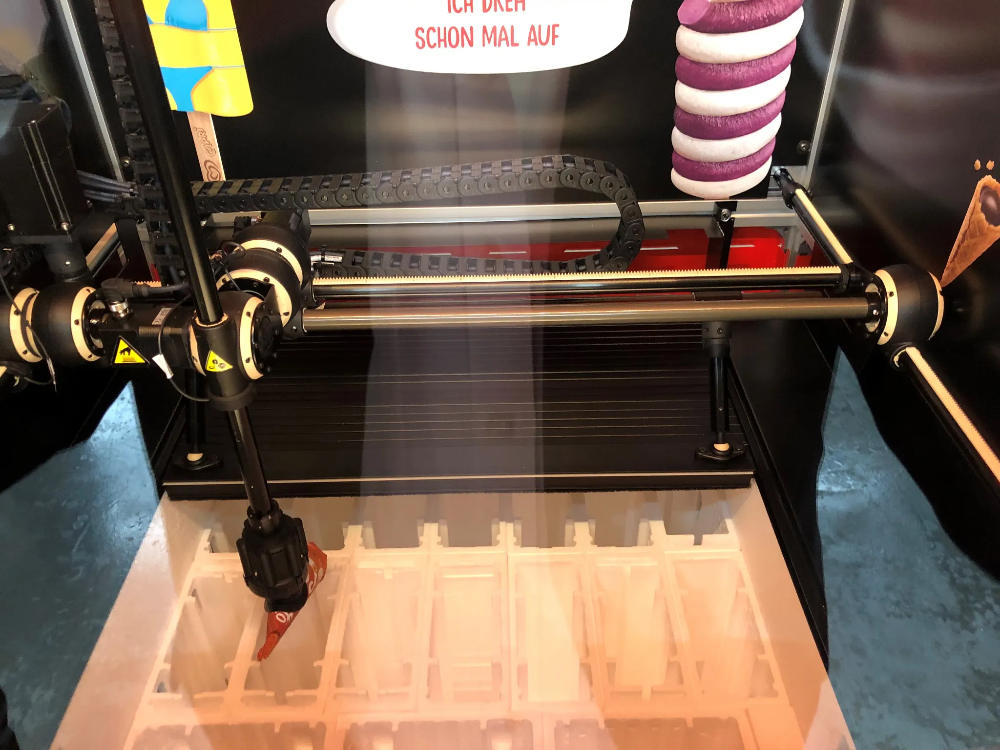 igus products in the sec°mat ice cream vending machine