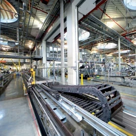 Test laboratory for igus® energy chains