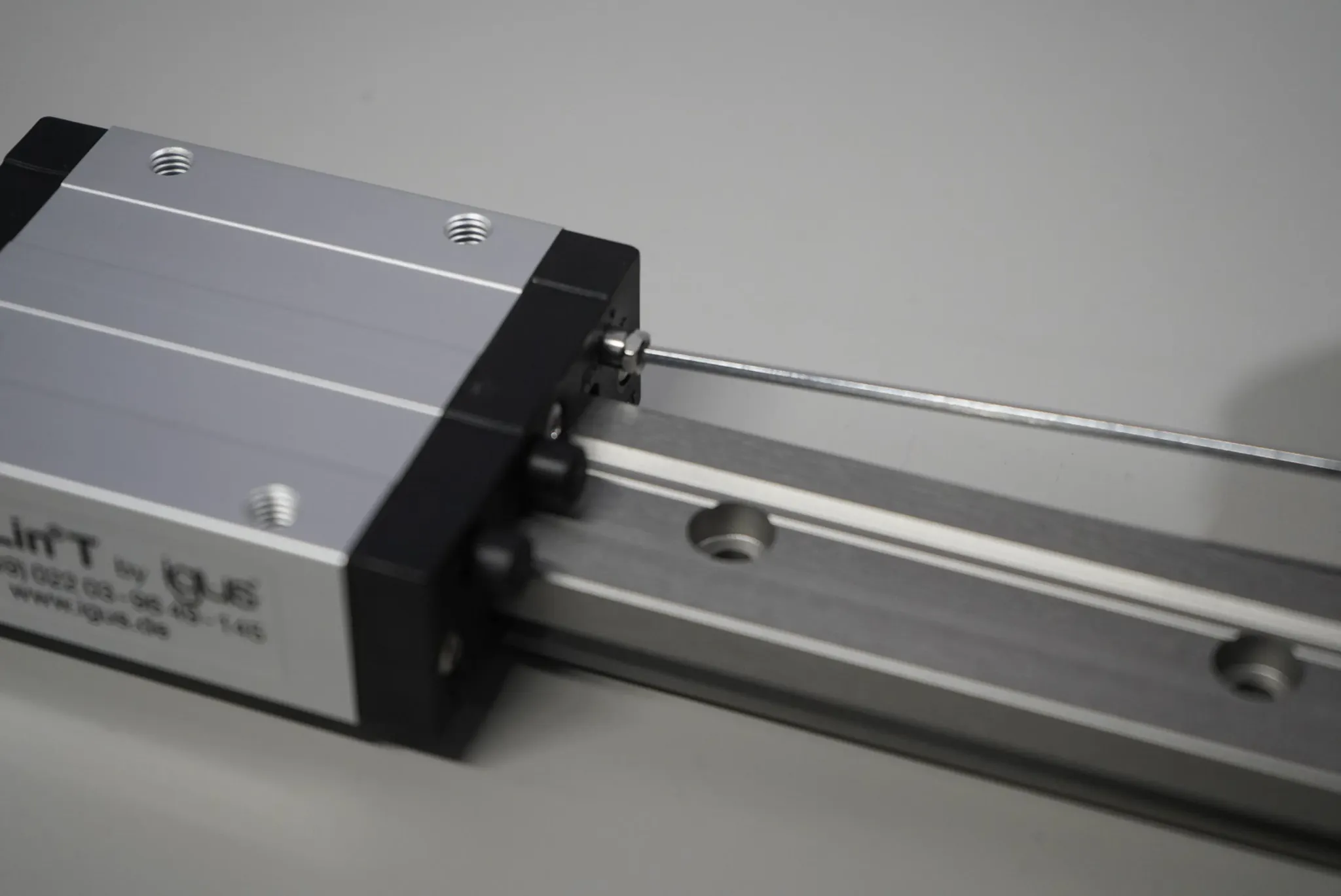 drylin T assembly