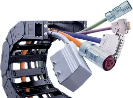 Ready-to-connect energy supply modules, energy chains, cables and industrial connectors