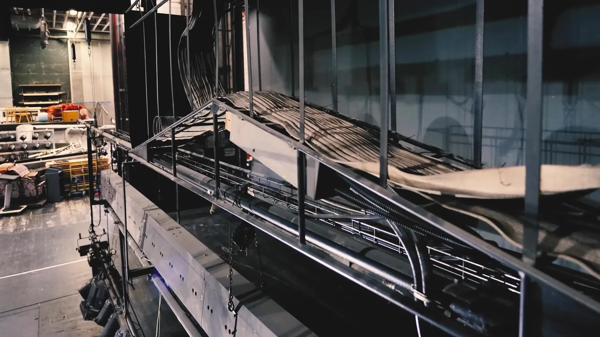 Worn textile trailing cables