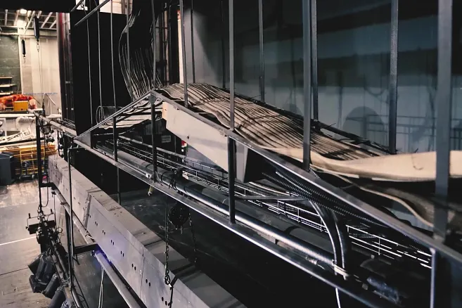 Staging Cable Energy chain system for theatre stage lighting