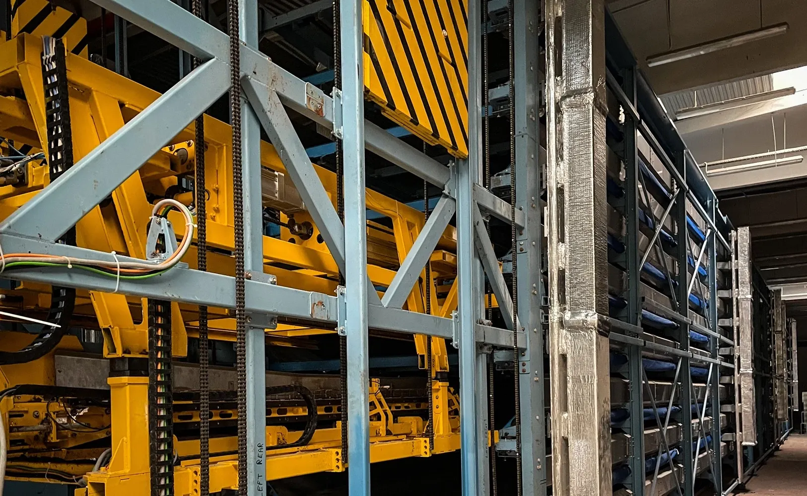 Energieführung in der automatisierten Insektenzucht