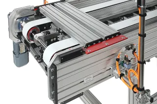 Akumulační dopravník s kluznými ložisky iglidur G