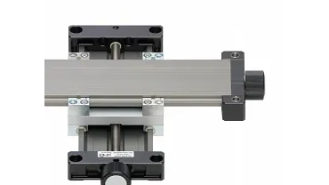Kreuztisch mit Spindelantrieb drylin SLW-XY-0660