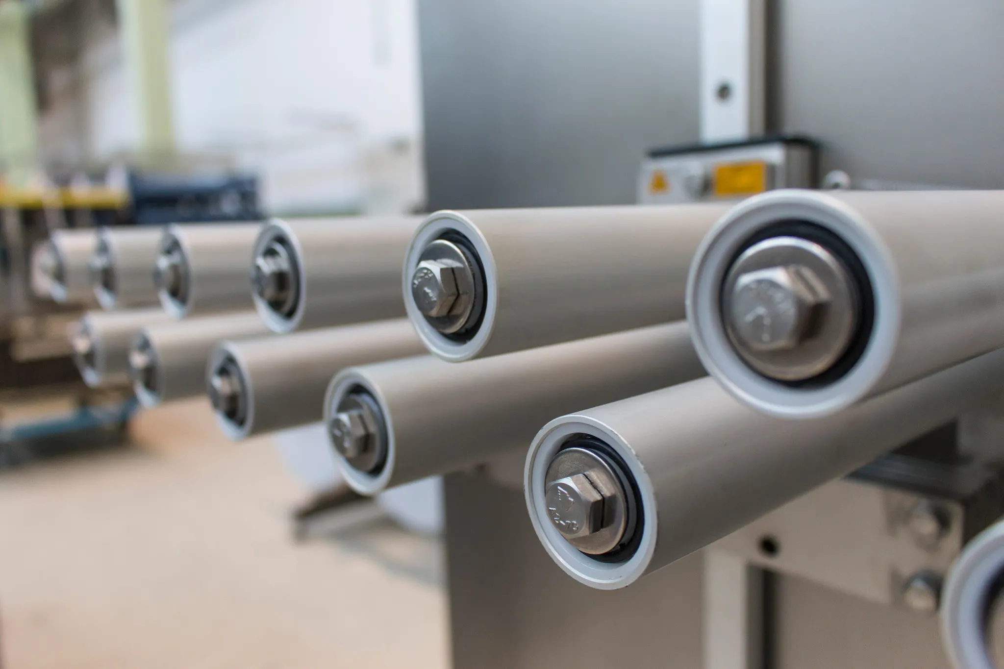 Stainless steel rollers in F&P