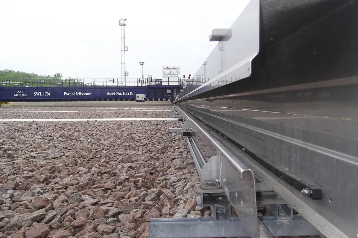 Système basic flizz sur un pont coulissant de Mechan Ltd