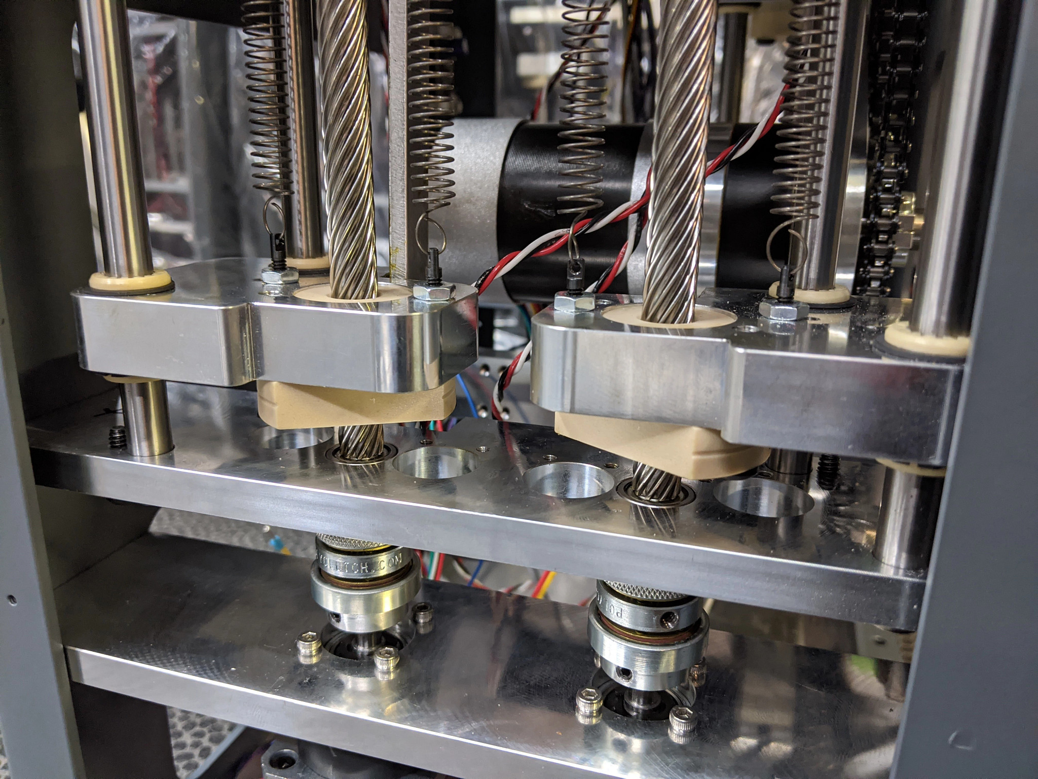 dryspin in aircraft throttles
