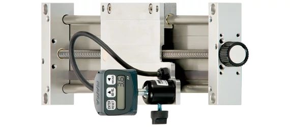drylin linear module with digital measuring system