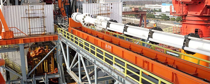 Riser pipes on drill ships | semi-submersibles | drilling platforms