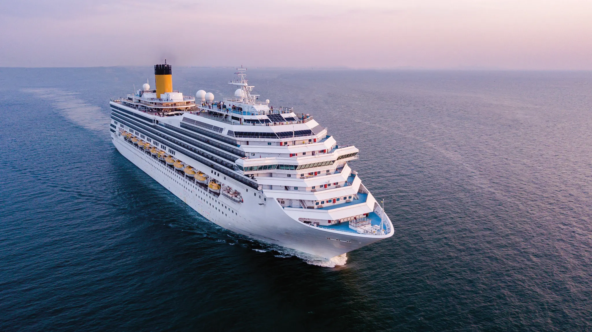 Picture of a cruise ship