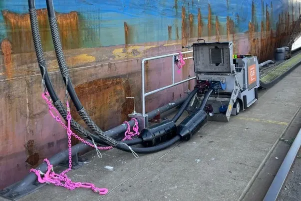 Enrolador de calha articulada