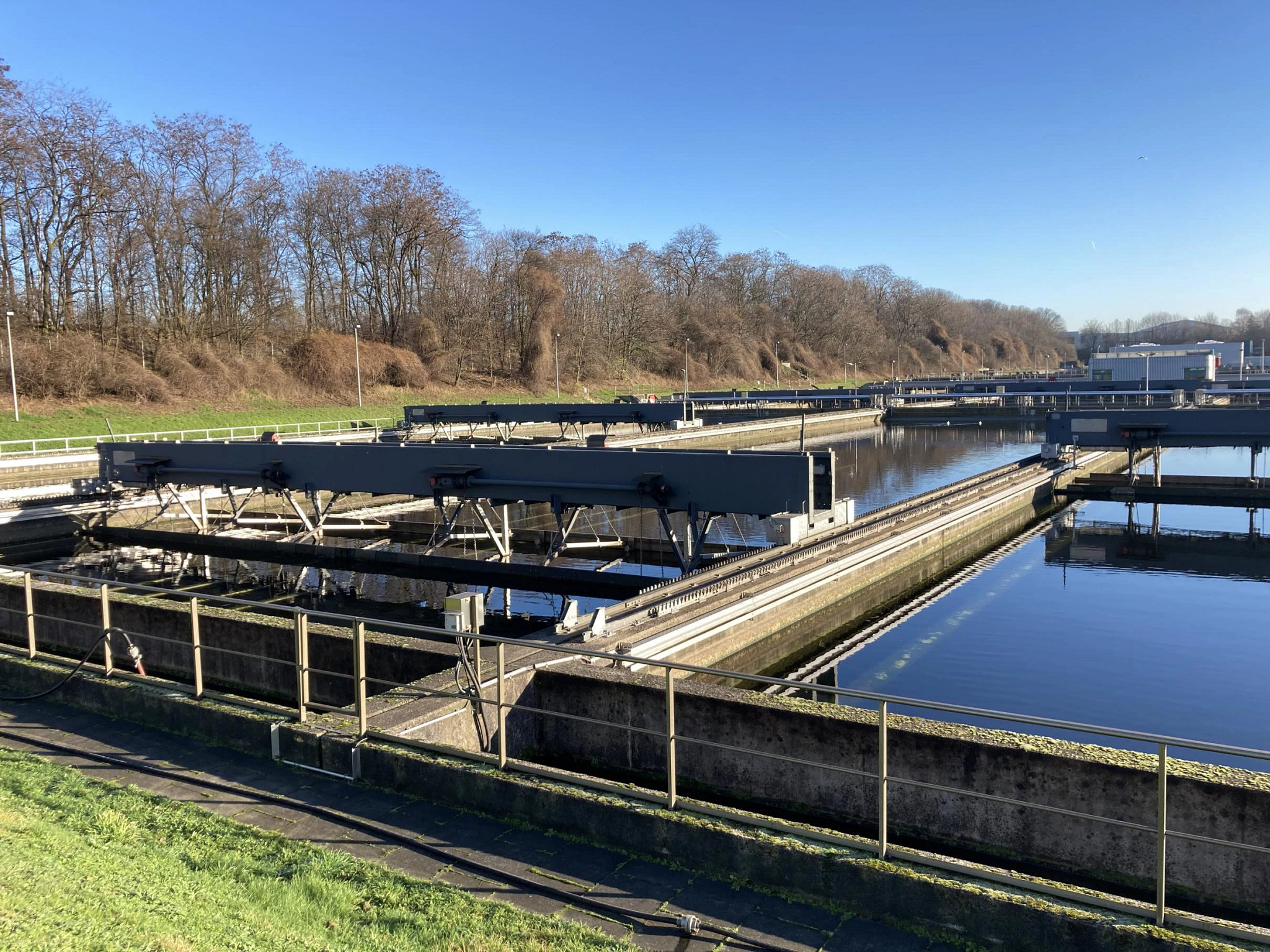 flizz System im Einsatz im Klärbecken Duisburg-Kasslerfeld