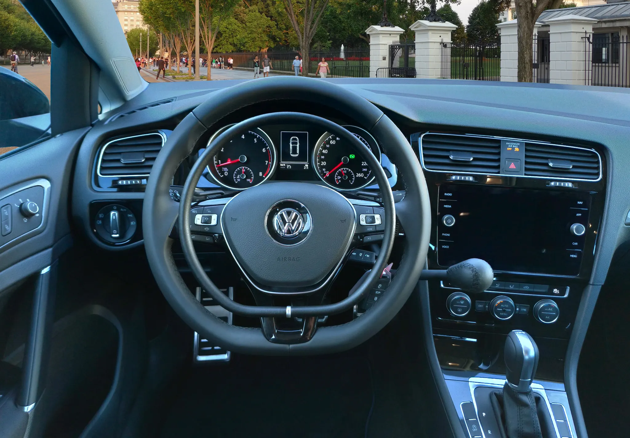 Elementy wydrukowane w 3D umożliwiają uzyskanie płaskiego kształtu pierścienia akceleratora