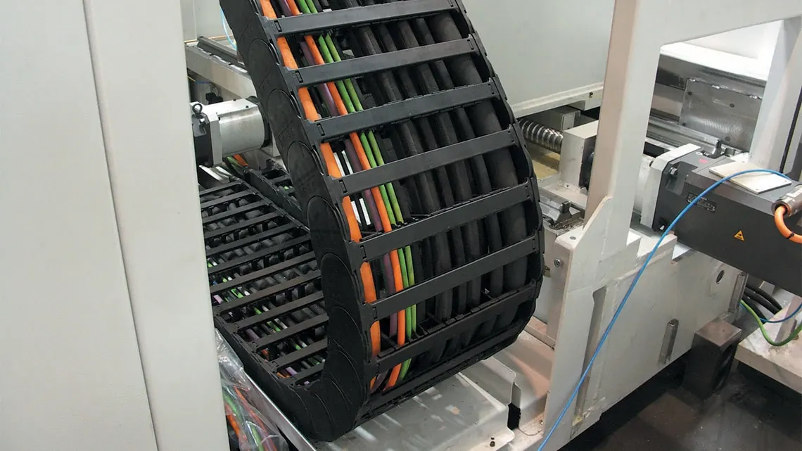 Gantry megmunkálóközpont