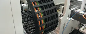 Energy chain with chainflex cables